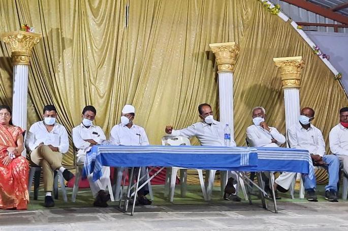 Niphad's politics heated up in the rainy season | ऐन पावसाळ्यात निफाडचे राजकारण तापले