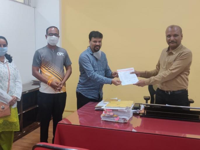 Dismiss teachers from Kovid-19 service | शिक्षकांना कोविड-१९ सेवेतून कार्यमुक्त करा Dismiss teachers from Kovid-19 service | शिक्षकांना कोविड-१९ सेवेतून कार्यमुक्त करा