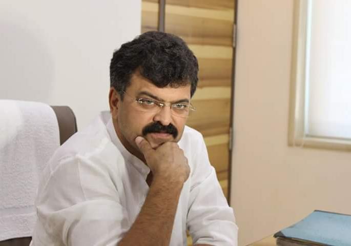 ncp jitendra awhad tweet about ramayan mahabharat chhatrapati shivaji maharaj and indian freedom history | Maharashtra Politics: “रावण काढून श्रीराम समजावून सांगा; मुघल बाजूला काढून छत्रपतींचा इतिहास समजावून सांगा”  ncp jitendra awhad tweet about ramayan mahabharat chhatrapati shivaji maharaj and indian freedom history | Maharashtra Politics: “रावण काढून श्रीराम समजावून सांगा; मुघल बाजूला काढून छत्रपतींचा इतिहास समजावून सांगा”