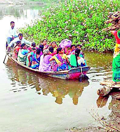 Farmers' fatal journey will stop | शेतकऱ्यांचा जीवघेणा प्रवास थांबणार Farmers' fatal journey will stop | शेतकऱ्यांचा जीवघेणा प्रवास थांबणार
