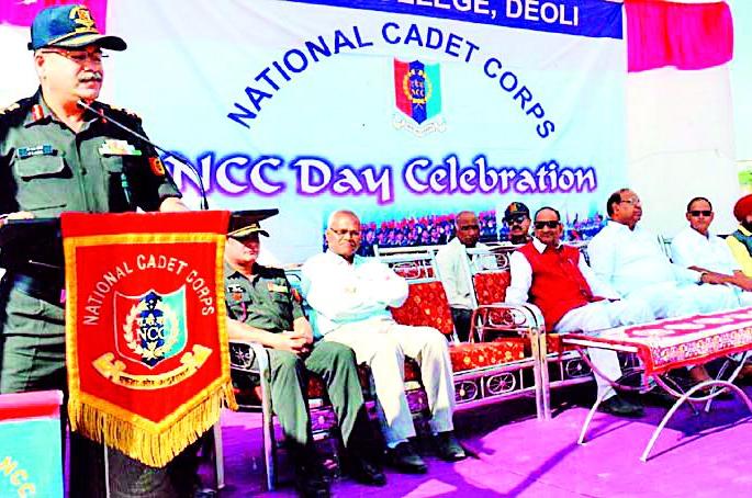 NCC training is a very good citizen | एनसीसी प्रशिक्षणातून सुजाण नागरिक घडतात NCC training is a very good citizen | एनसीसी प्रशिक्षणातून सुजाण नागरिक घडतात