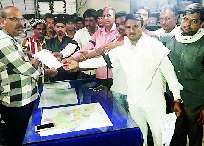 Strict punishment to rapists | बलात्काऱ्यांना कठोर शिक्षा द्या Strict punishment to rapists | बलात्काऱ्यांना कठोर शिक्षा द्या