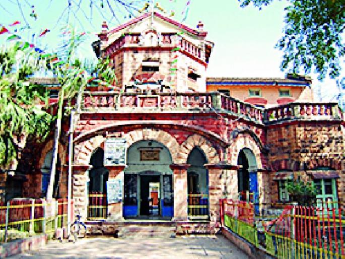 On the other hand, salary from the corporation | नोकरी दुसरीकडे, वेतन पालिकेतून