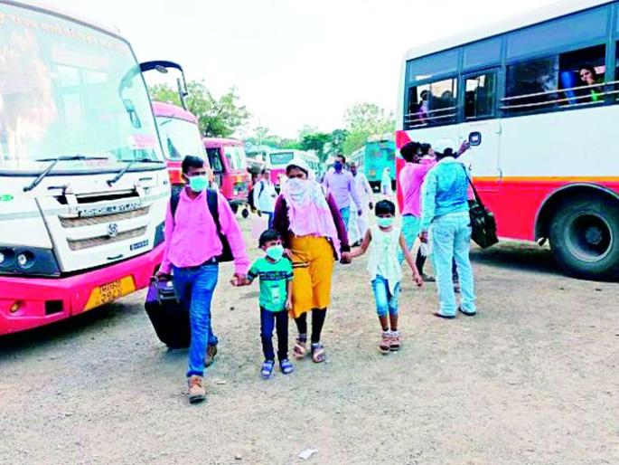 ST's revenue rises to Rs 37 lakh | वाहतूक सुरू होताच एसटीचे उत्पन्न ३७ लाखांवर