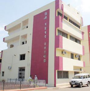 State of the in-charge officers in the Zilla Parishad | जिल्हा परिषदेत प्रभारी अधिकाºयांचे राज्य State of the in-charge officers in the Zilla Parishad | जिल्हा परिषदेत प्रभारी अधिकाºयांचे राज्य