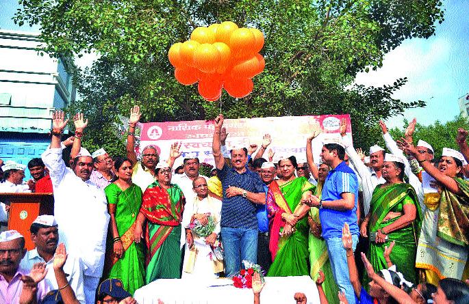 28,819 volunteers; 352 tonnes of garbage | 28,819 स्वयंसेवक; 352 टन कचरा 28,819 volunteers; 352 tonnes of garbage | 28,819 स्वयंसेवक; 352 टन कचरा
