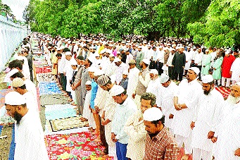Prayer of Eid-ul-Ajaah in Aurangabad | औरंगाबादेत ईद-उल-अज्हाची नमाज अदा Prayer of Eid-ul-Ajaah in Aurangabad | औरंगाबादेत ईद-उल-अज्हाची नमाज अदा