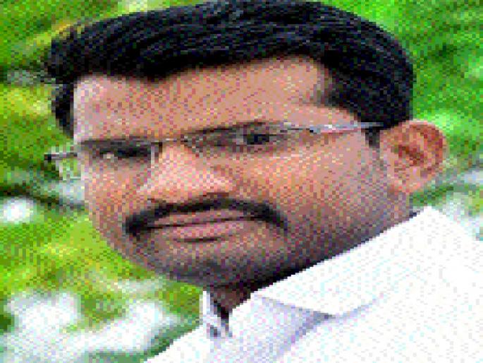 The 'Saraswati' court, rich in reading and selling, was enriched till reading | वाचनकट्टा ते वाचनालयापर्यंत समृध्द झाला ‘सरस्वती’ दरबार