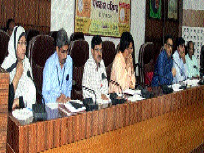 Beed district will give 7 lakh children to gooseberry and rubella vaccines | बीड जिल्ह्यात ७ लाख बालकांना गोवर, रुबेला लस देणार Beed district will give 7 lakh children to gooseberry and rubella vaccines | बीड जिल्ह्यात ७ लाख बालकांना गोवर, रुबेला लस देणार