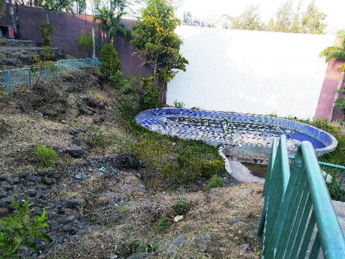  'Phalke memorial' awaiting re-election | ‘फाळके स्मारक’ पुनर्वैभवाच्या प्रतीक्षेत