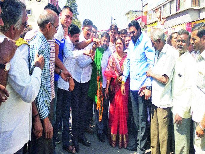 Holi of Pakistan flag by BJP in CIDCO | सिडकोमध्ये भाजपाकडून पाकिस्तानच्या ध्वजाची होळी