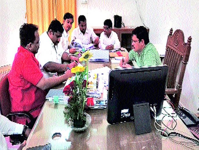 Confirmation of 'those' voters | ‘त्या’ मतदारांची होणार खात्री