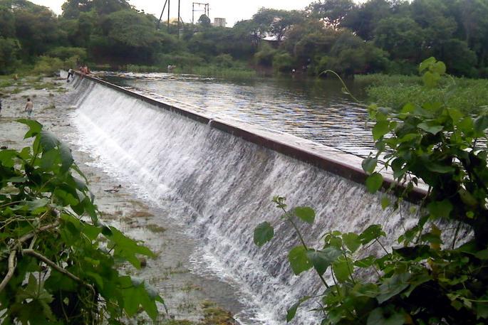 Prepare a plan for safety of Ambazari lake in Nagpur | नागपुरातील अंबाझरी तलावाच्या सुरक्षेसाठी आराखडा तयार करा