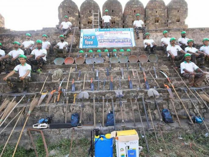 Chandrapur ranks first in the 'cleanliness app' in the state! | ‘स्वच्छता अॅप’मध्ये चंद्रपूरने राज्यात मारली पहिल्या क्रमांकावर बाजी ! Chandrapur ranks first in the 'cleanliness app' in the state! | ‘स्वच्छता अॅप’मध्ये चंद्रपूरने राज्यात मारली पहिल्या क्रमांकावर बाजी !