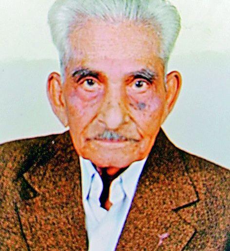 Dada Mitra, senior football organizer of Central India no more | मध्य भारतातील ज्येष्ठ फुटबॉल संघटक दादा मित्रा यांचे निधन Dada Mitra, senior football organizer of Central India no more | मध्य भारतातील ज्येष्ठ फुटबॉल संघटक दादा मित्रा यांचे निधन