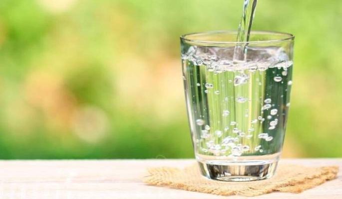 World Water Day; ... then a family of four will get a bill of Rs 5 lakh | विश्व जल दिन ; ...तर चार व्यक्तींच्या कुटुंबाला पाण्याचे बिल येईल ५ लाख World Water Day; ... then a family of four will get a bill of Rs 5 lakh | विश्व जल दिन ; ...तर चार व्यक्तींच्या कुटुंबाला पाण्याचे बिल येईल ५ लाख