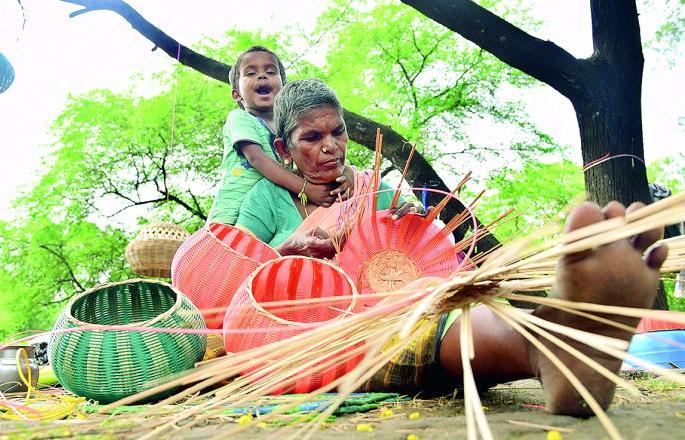 Labor Reputation Day; Disparity from work, how will prestige be? | श्रम प्रतिष्ठा दिवस; श्रमावरून विषमता, कशी मिळेल प्रतिष्ठा?