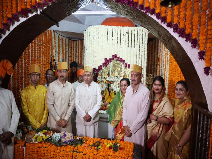 Shahu Chhatrapati worshiped Lord Ram, ceremony at Ram Temple in Ambabai Temple, Kolhapur | शाहू छत्रपतींनी केले श्रीरामाचे पूजन, कोल्हापुरातील अंबाबाई मंदिरातील राम मंदिरात सोहळा
