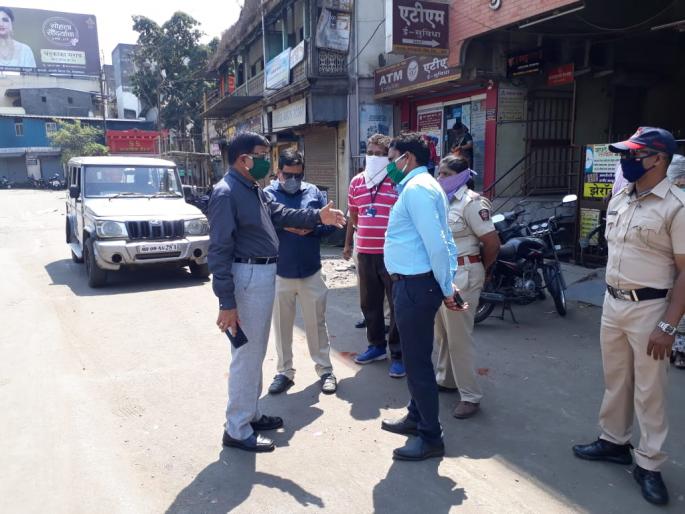 The Commissioner interacted directly with the positive patients | आयुक्तांनी साधला थेट पॉझिटिव्ह रुग्णांशी संवाद The Commissioner interacted directly with the positive patients | आयुक्तांनी साधला थेट पॉझिटिव्ह रुग्णांशी संवाद