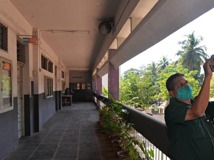 Class XII in the city will be filled from Tuesday, instructing students | शहरातील बारावीचे वर्ग मंगळवारपासून भरणार, विद्यार्थ्यांना सूचना Class XII in the city will be filled from Tuesday, instructing students | शहरातील बारावीचे वर्ग मंगळवारपासून भरणार, विद्यार्थ्यांना सूचना