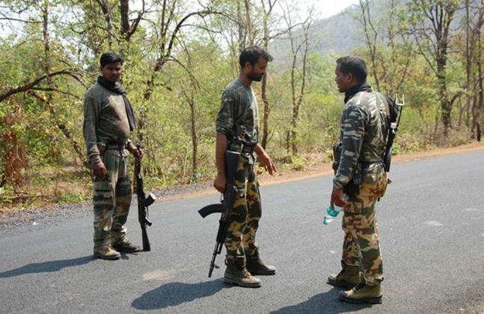 Police officers in Naxal-affected areas await transfer | नक्षलग्रस्त भागातील पोलीस अधिकारी बदल्यांच्या प्रतीक्षेत Police officers in Naxal-affected areas await transfer | नक्षलग्रस्त भागातील पोलीस अधिकारी बदल्यांच्या प्रतीक्षेत