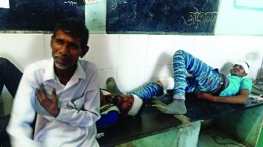 Accident in Dutt Peak Ghat | दत्त शिखर घाटात अपघात Accident in Dutt Peak Ghat | दत्त शिखर घाटात अपघात