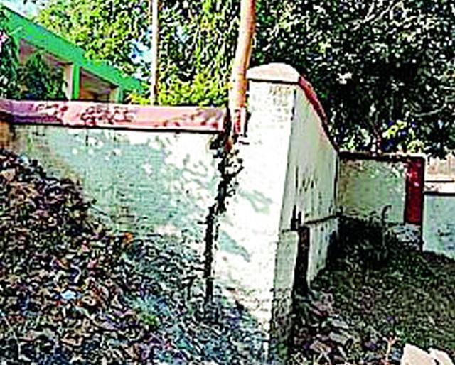 When will 150 classrooms be destroyed? | १५० वर्गखोल्या पाडणार केव्हा? When will 150 classrooms be destroyed? | १५० वर्गखोल्या पाडणार केव्हा?