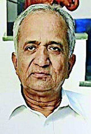 Sweet voice and restraint attitude | गोड वाणी अन् संयमी वृत्ती लोकाभिमुख प्रशासनाची ओळख Sweet voice and restraint attitude | गोड वाणी अन् संयमी वृत्ती लोकाभिमुख प्रशासनाची ओळख