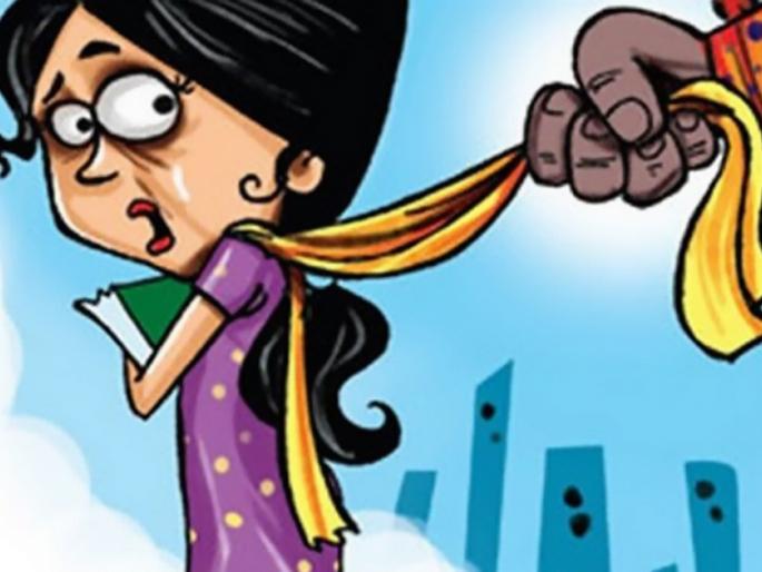 Due to private classrooms in Bedrooms, | बीडमध्ये खाजगी क्लासेसवाल्यांमुळे रोडरोमिओंना मोकळे रान Due to private classrooms in Bedrooms, | बीडमध्ये खाजगी क्लासेसवाल्यांमुळे रोडरोमिओंना मोकळे रान