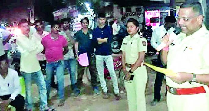 Social awareness campaign of Sakoli | साकोलीत पोलिसांची जनजागृती मोहीम Social awareness campaign of Sakoli | साकोलीत पोलिसांची जनजागृती मोहीम