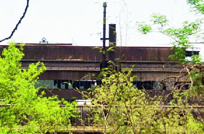 Universal Faro's 900 workers await justice | युनिव्हर्सल फेरोचे ९०० कामगार न्यायाच्या प्रतीक्षेत Universal Faro's 900 workers await justice | युनिव्हर्सल फेरोचे ९०० कामगार न्यायाच्या प्रतीक्षेत