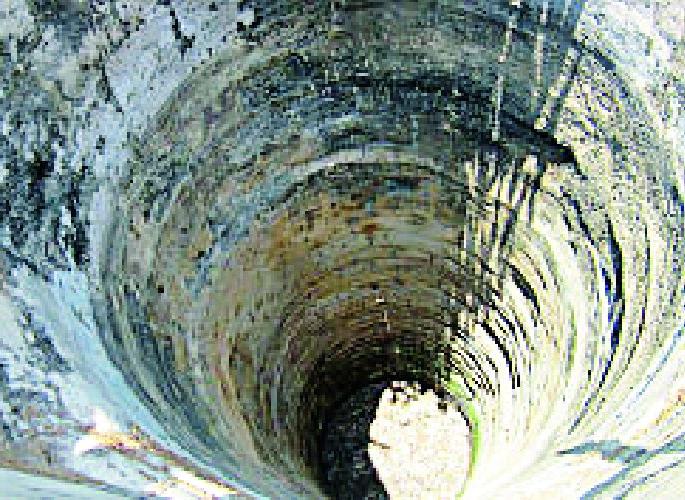 Paddy cultivation due to irrigation due to irrigation in Tala district | तलावाच्या जिल्ह्यात सिंचनाअभावी भातशेती झाली कोरडवाहू