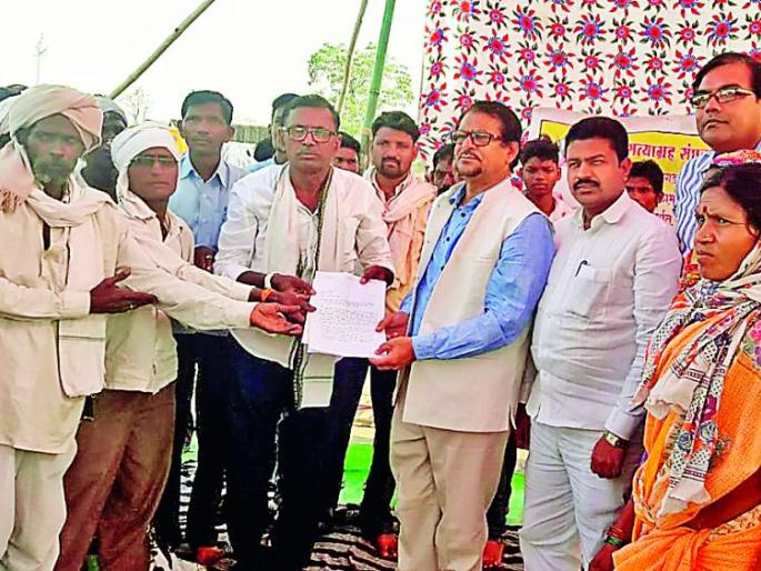 Tribals of Kusumbi will get justice | कुसुंबीच्या आदिवासींना न्याय मिळेल Tribals of Kusumbi will get justice | कुसुंबीच्या आदिवासींना न्याय मिळेल