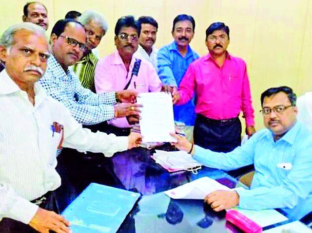 Take stringent action against those 'accused' | ‘त्या’ आरोपींवर कठोर कारवाई करा Take stringent action against those 'accused' | ‘त्या’ आरोपींवर कठोर कारवाई करा