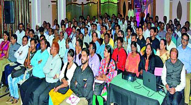 Mutual Funds are beneficial for dreamers | स्वप्नपूर्तीसाठी म्युच्युअल फंड लाभदायी Mutual Funds are beneficial for dreamers | स्वप्नपूर्तीसाठी म्युच्युअल फंड लाभदायी