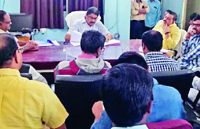 There will be a review of the crop losses | पीक नुकसान मोबदल्याचे फेरसर्वेक्षण होणार There will be a review of the crop losses | पीक नुकसान मोबदल्याचे फेरसर्वेक्षण होणार