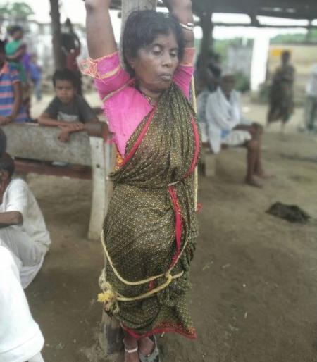 'Bhanamati' was circulating among 'those' women and 'Satan' was circulating among the villagers. | चंद्रपुरातील ‘त्या’ महिलांमध्ये 'भानामती' तर गावकऱ्यांमध्ये संचारला होता 'सैतान'