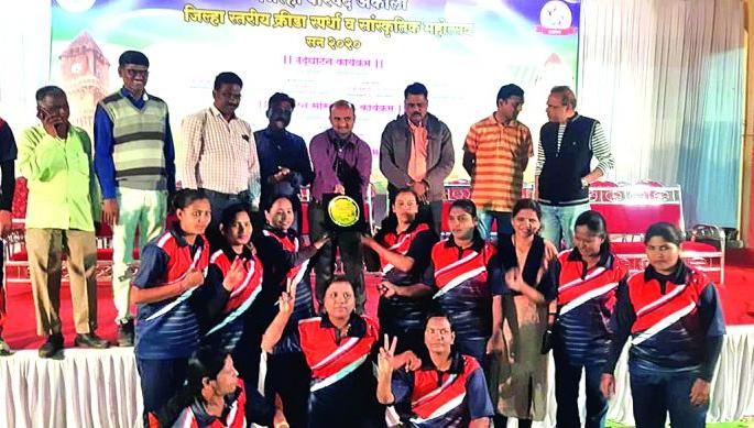 Sports Competition: Akola Taluka Champions with Hattrick | क्रीडा स्पर्धा : अकोला तालुका हॅट्ट्रिकसह चॅम्पियन्स