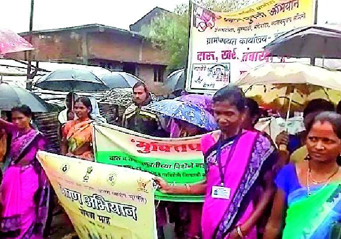 Gram Sabha's decision to make liquor and snuffery | ग्रामसभेतर्फे दारू व खर्राबंदीचा निर्णय Gram Sabha's decision to make liquor and snuffery | ग्रामसभेतर्फे दारू व खर्राबंदीचा निर्णय
