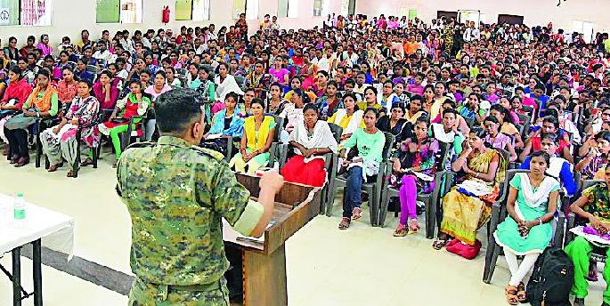 Be able to acquire skills | कौशल्य प्राप्त करून सक्षम व्हा