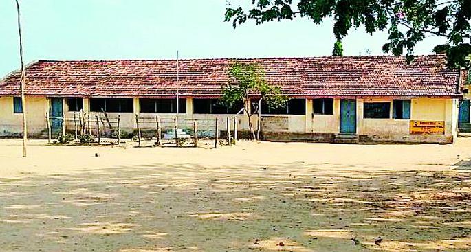 Delete the headmasters, save the ashram school | मुख्याध्यापकांना हटवा, आश्रमशाळा वाचवा