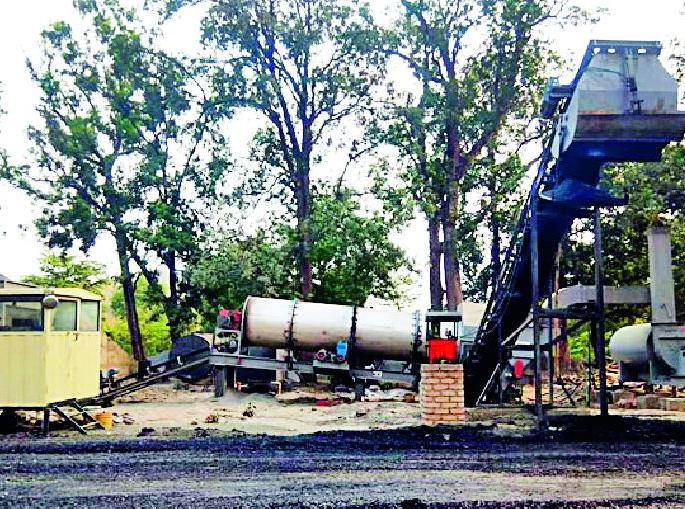 Due to seizure of documents, the project has been completed | जप्तीची कारवाई कागदोपत्री,प्रकल्प मात्र सुरुच Due to seizure of documents, the project has been completed | जप्तीची कारवाई कागदोपत्री,प्रकल्प मात्र सुरुच