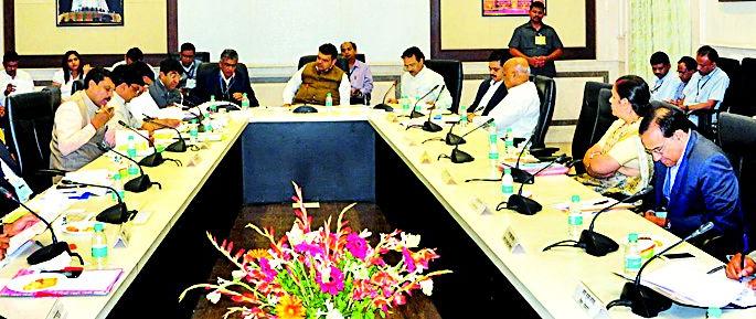 Extend the project and increase the irrigation area | प्रकल्प पूर्ण करुन सिंचन क्षेत्र वाढवा