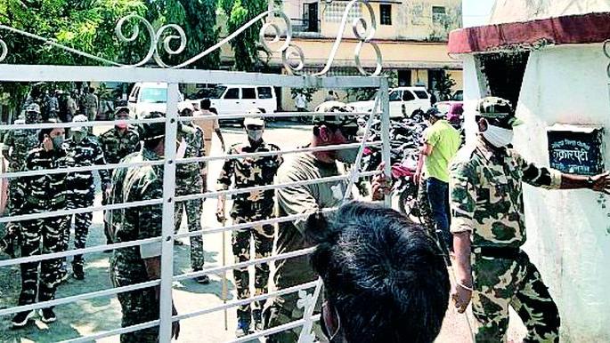 Detained accused dies in custody | अटकेतील आरोपीच कोठडीतील मृत्यूचे ‘आय विटनेस’ Detained accused dies in custody | अटकेतील आरोपीच कोठडीतील मृत्यूचे ‘आय विटनेस’