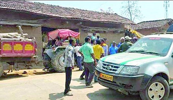 Action against guilty forest workers in cold storage | दोषी वनकर्मचाऱ्यांवर कारवाई थंडबस्त्यात Action against guilty forest workers in cold storage | दोषी वनकर्मचाऱ्यांवर कारवाई थंडबस्त्यात