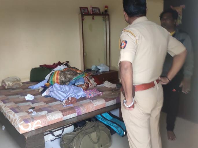 Brave robbery in Maheshnagar | महेशनगरमध्ये धाडसी घरफोडी Brave robbery in Maheshnagar | महेशनगरमध्ये धाडसी घरफोडी