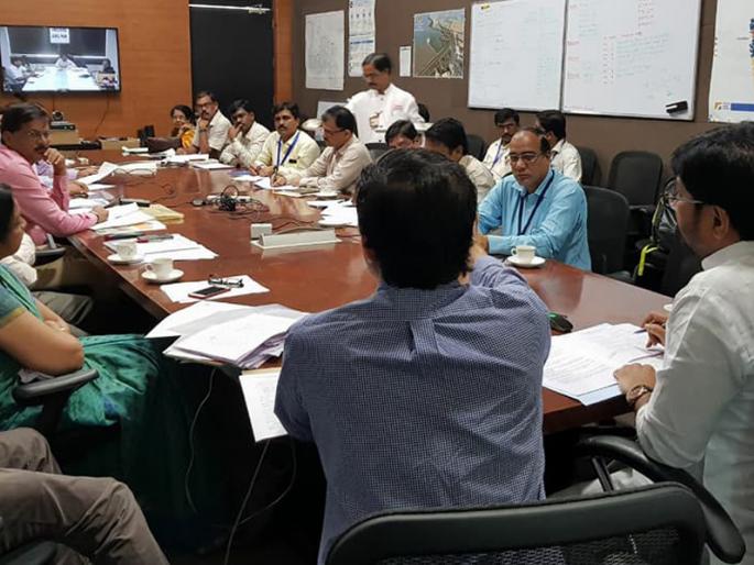 PR card to 42 slum dwellers | ४२ झोपडपट्टीधारकांना पीआर कार्ड PR card to 42 slum dwellers | ४२ झोपडपट्टीधारकांना पीआर कार्ड