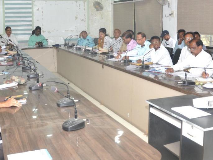 Be prepared for the administration of natural disaster | नैसर्गिक आपत्तीसाठी प्रशासनाने सज्ज रहावे Be prepared for the administration of natural disaster | नैसर्गिक आपत्तीसाठी प्रशासनाने सज्ज रहावे