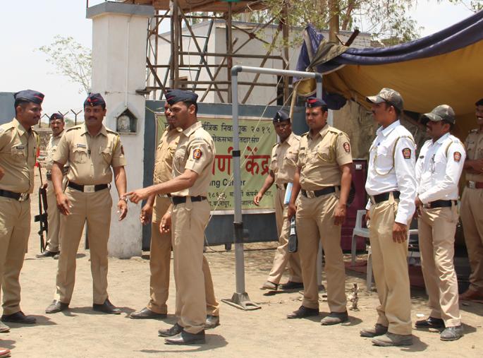 Jalna's MP today's decision | जालन्याच्या खासदाराचा आज फैसला Jalna's MP today's decision | जालन्याच्या खासदाराचा आज फैसला