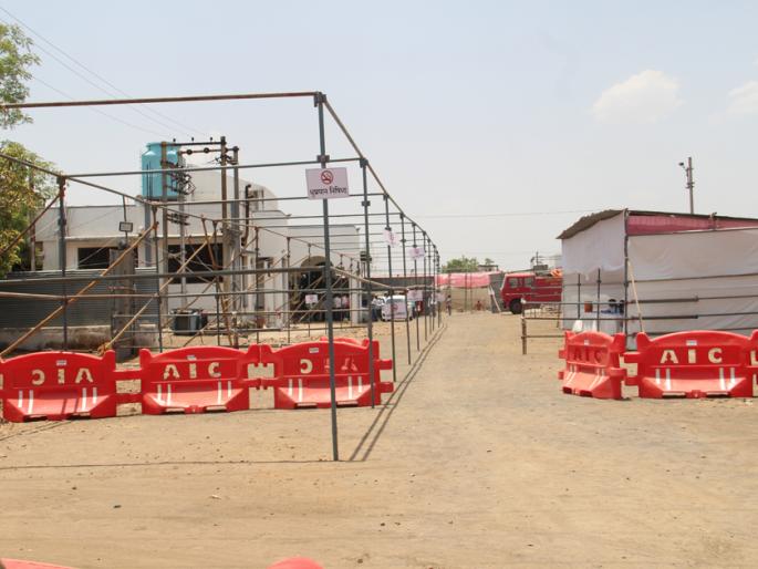 The voting office near Jalan's counting office will be filled | जालन्यात मतमोजणी कार्यालयाजवळ होईल टॅÑफिक जाम The voting office near Jalan's counting office will be filled | जालन्यात मतमोजणी कार्यालयाजवळ होईल टॅÑफिक जाम